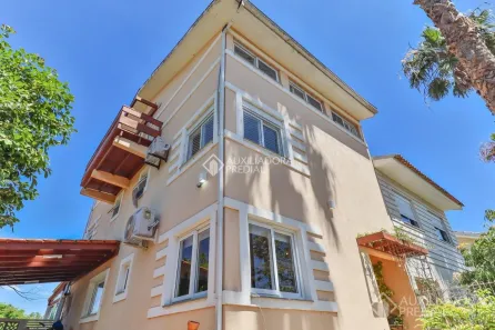 Casa de Condomínio com 3 Quartos à venda, 192m² no Lomba do Pinheiro, Porto Alegre