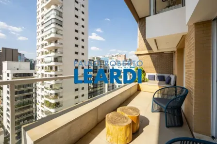 Apartamento com 2 Quartos à venda, 150m² no Vila Nova Conceição, São Paulo