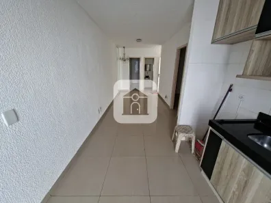 Casa de Condomínio com 3 Quartos para alugar, 51m² no Aclimação, Uberlândia
