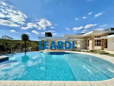 Casa de Condomínio com 4 Quartos para alugar, 615m² no Parque Silvino Pereira, Cotia