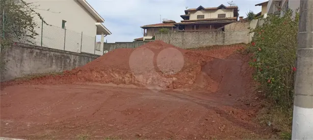 Lote/Terreno à venda, 450m² no Villaggio Capríccio, Louveira