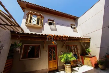Sobrado com 4 Quartos à venda, 267m² no Vila Barros, Guarulhos