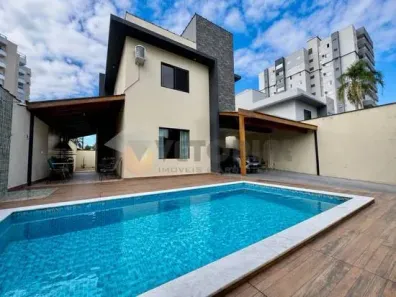 Sobrado com 3 Quartos à venda, 286m² no Indaiá, Caraguatatuba
