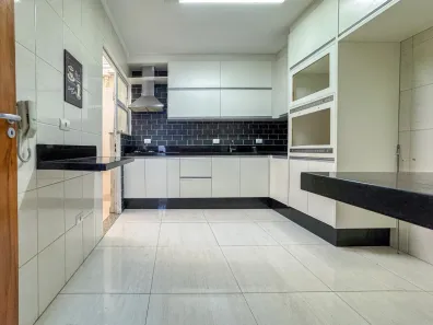 Casa de Condomínio com 3 Quartos à venda, 149m² no Vila Bertioga, São Paulo