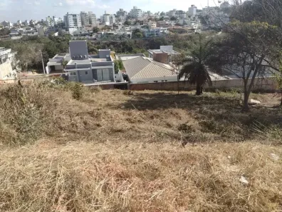 Lote/Terreno à venda, 415m² no Portal do Sol, Contagem