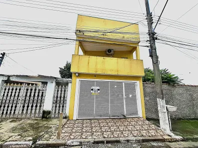 Sobrado com 3 Quartos à venda, 262m² no Vila Perracini, Poá