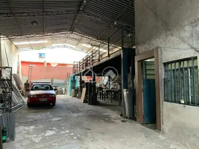 à venda, 360m² no Jardim Industrial, Contagem