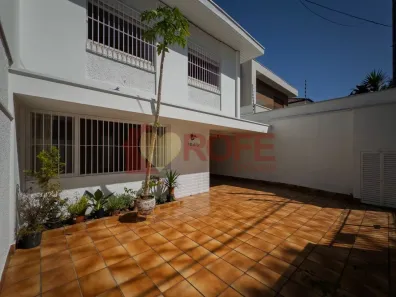Casa com 4 Quartos para venda ou aluguel, 310m² no Moema, São Paulo