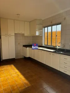 Sobrado com 2 Quartos para alugar, 120m² no Parque Arariba, São Paulo