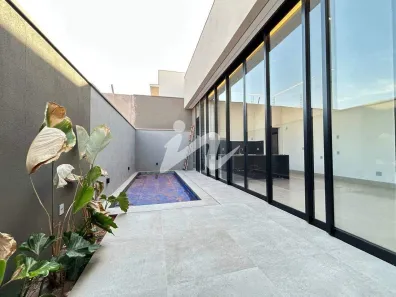Casa com 3 Quartos à venda, 214m² no Jardim Botânico, Uberlândia