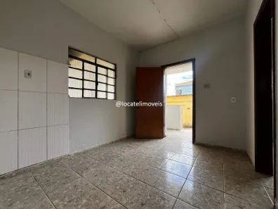 Casa com 3 Quartos para alugar, 110m² no Araguaia, Belo Horizonte