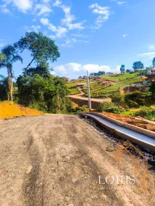 Lote/Terreno à venda, 600m² no Centro, Igaratá