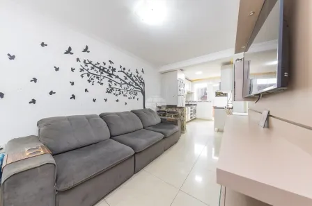 Sobrado com 2 Quartos à venda, 100m² no Cidade Industrial, Curitiba