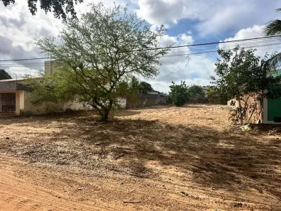 Lote/Terreno à venda, 1000m² no Candelária, Natal