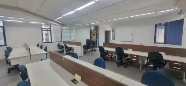 Sala Comercial para alugar, 140m² no Cidade Monções, São Paulo