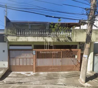 Casa com 2 Quartos à venda, 188m² no Jardim Cristiane, Santo André