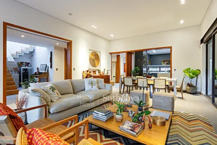 Casa com 4 Quartos à venda, 277m² no Vila Inah, São Paulo