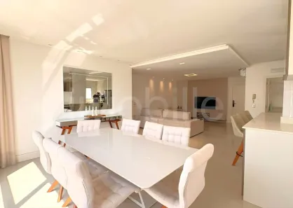 Apartamento com 3 Quartos para alugar, 128m² no Centro, Balneário Camboriú