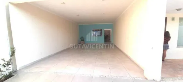 Casa com 3 Quartos para alugar, 360m² no Vila São João da Boa Vista, Bauru