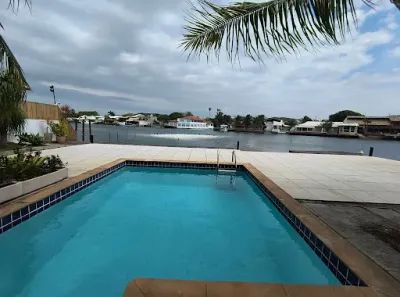 Casa com 3 Quartos para alugar, 136m² no Peró, Cabo Frio