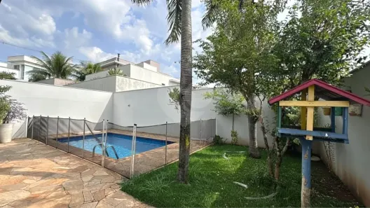 Casa com 3 Quartos para alugar, 200m² no Ondas, Piracicaba