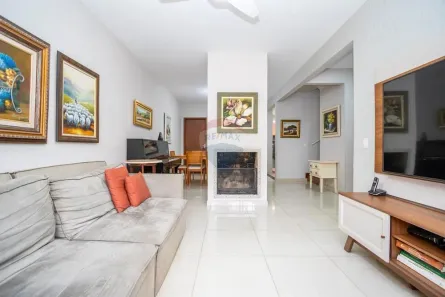 Sobrado com 4 Quartos à venda, 160m² no Água Verde, Curitiba