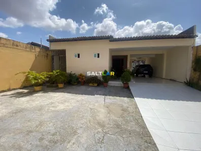 Casa com 4 Quartos à venda, 203m² no Montese, Fortaleza