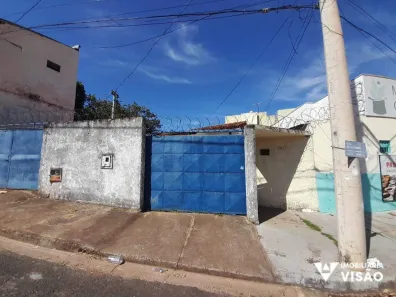 Casa com 3 Quartos para alugar, 88m² no Conjunto Frei Eugênio, Uberaba