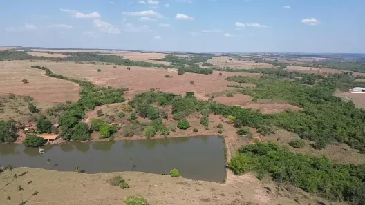Fazenda/Sítio com 3 Quartos à venda, 1645600m² no , Orizona