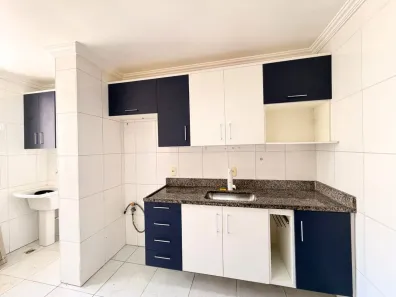 Apartamento com 2 Quartos para alugar, 68m² no Ponta Negra, Manaus