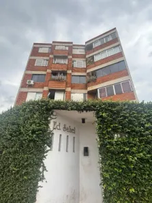 Apartamento com 3 Quartos para alugar, 118m² no Setor Sul, Goiânia
