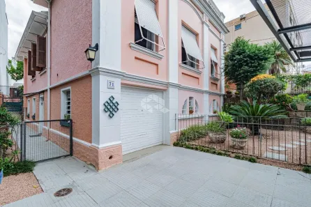 Casa com 5 Quartos à venda, 282m² no Teresópolis, Porto Alegre