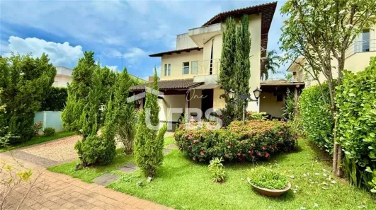 Casa de Condomínio com 4 Quartos à venda, 258m² no Loteamento Portal do Sol II, Goiânia