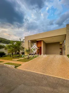 Casa de Condomínio com 4 Quartos à venda, 320m² no Ibituruna, Montes Claros