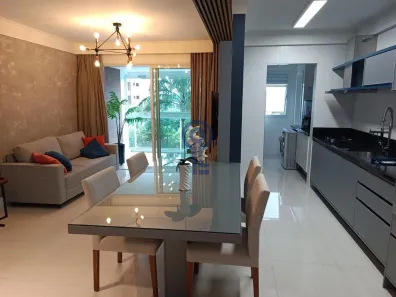 Apartamento com 2 Quartos para alugar, 90m² no Agronômica, Florianópolis