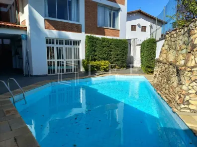 Casa com 3 Quartos à venda, 255m² no Jardim Leonor, São Paulo