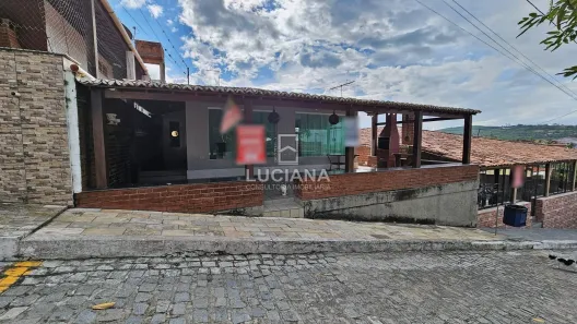 Casa de Condomínio com 3 Quartos à venda, 220m² no Alpes Suiços, Gravatá