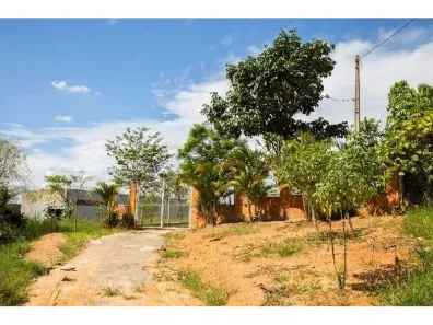 Fazenda/Sítio com 3 Quartos à venda, 195m² no Éden, Sorocaba