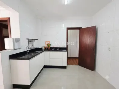 Apartamento com 4 Quartos para alugar, 126m² no Coqueiros, Florianópolis