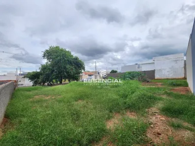 Lote/Terreno à venda, 250m² no Residencial Ouro Verde, Botucatu