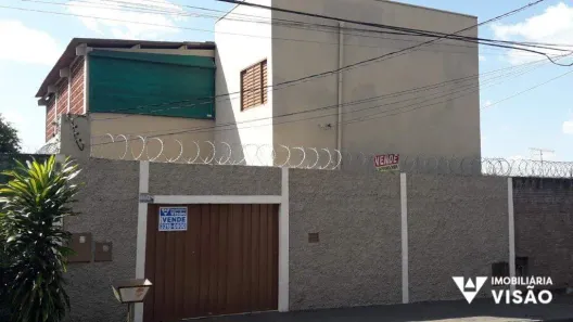 Sobrado com 3 Quartos à venda, 200m² no Residencial Morumbi, Uberaba