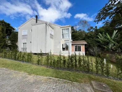 Sobrado com 3 Quartos à venda, 384m² no São Gabriel, Colombo