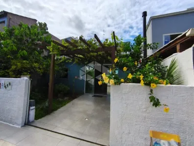 Casa com 2 Quartos para alugar, 100m² no São João do Rio Vermelho, Florianópolis