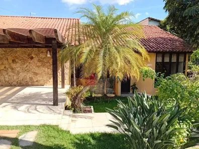 Casa de Condomínio com 3 Quartos à venda, 260m² no Piratininga, Niterói