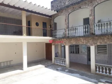 Casa com 5 Quartos à venda, 400m² no Vila Kosmos, Rio de Janeiro