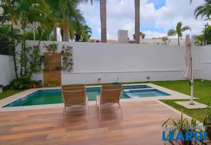 Casa de Condomínio com 4 Quartos à venda, 500m² no Alphaville Residencial Um, Barueri