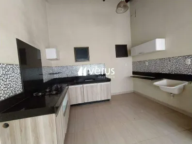 Casa com 2 Quartos à venda, 250m² no Cidade Jardim, Uberlândia