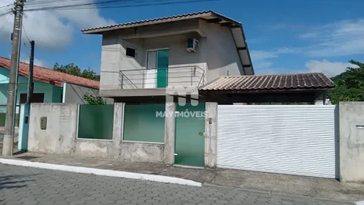 Casa com 3 Quartos à venda, 110m² no Espinheiros, Itajaí