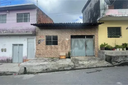 Casa com 2 Quartos à venda, 66m² no Petrópolis, Maceió