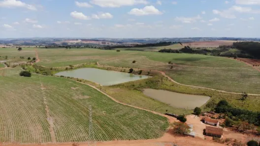 Fazenda/Sítio com 2 Quartos à venda, 3066140m² no Área Rural de Tatuí, Tatuí